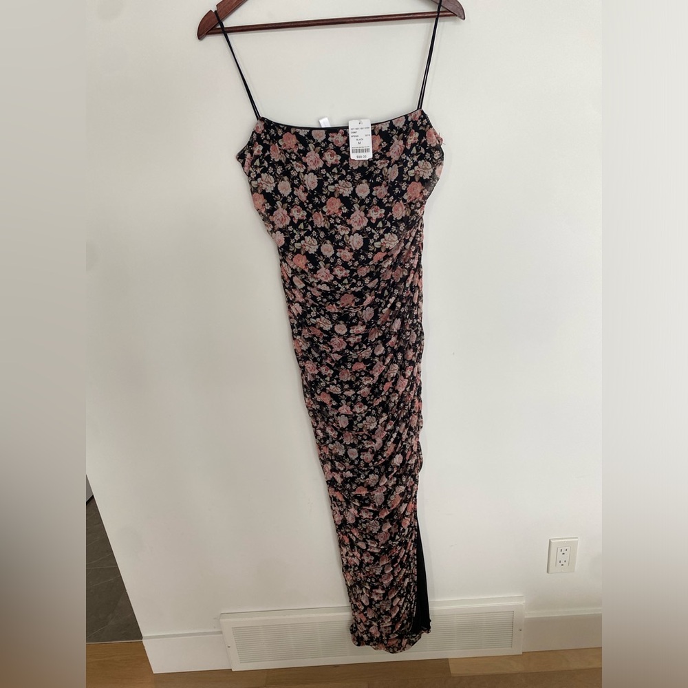 NWT Room Service Stunning floral ruched dress Size M ditzy floral